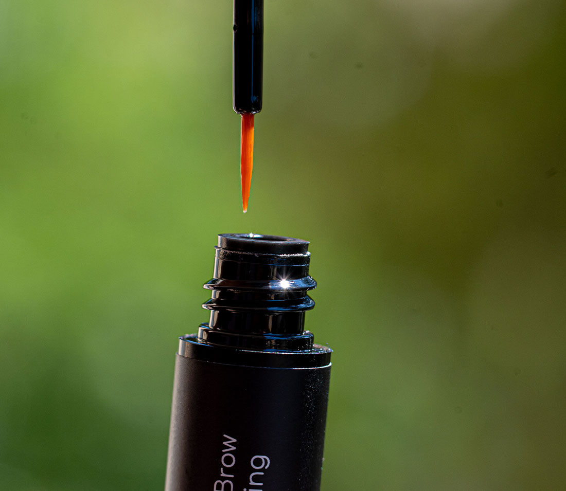 lash1galleryimage LifeCell Lash Serum